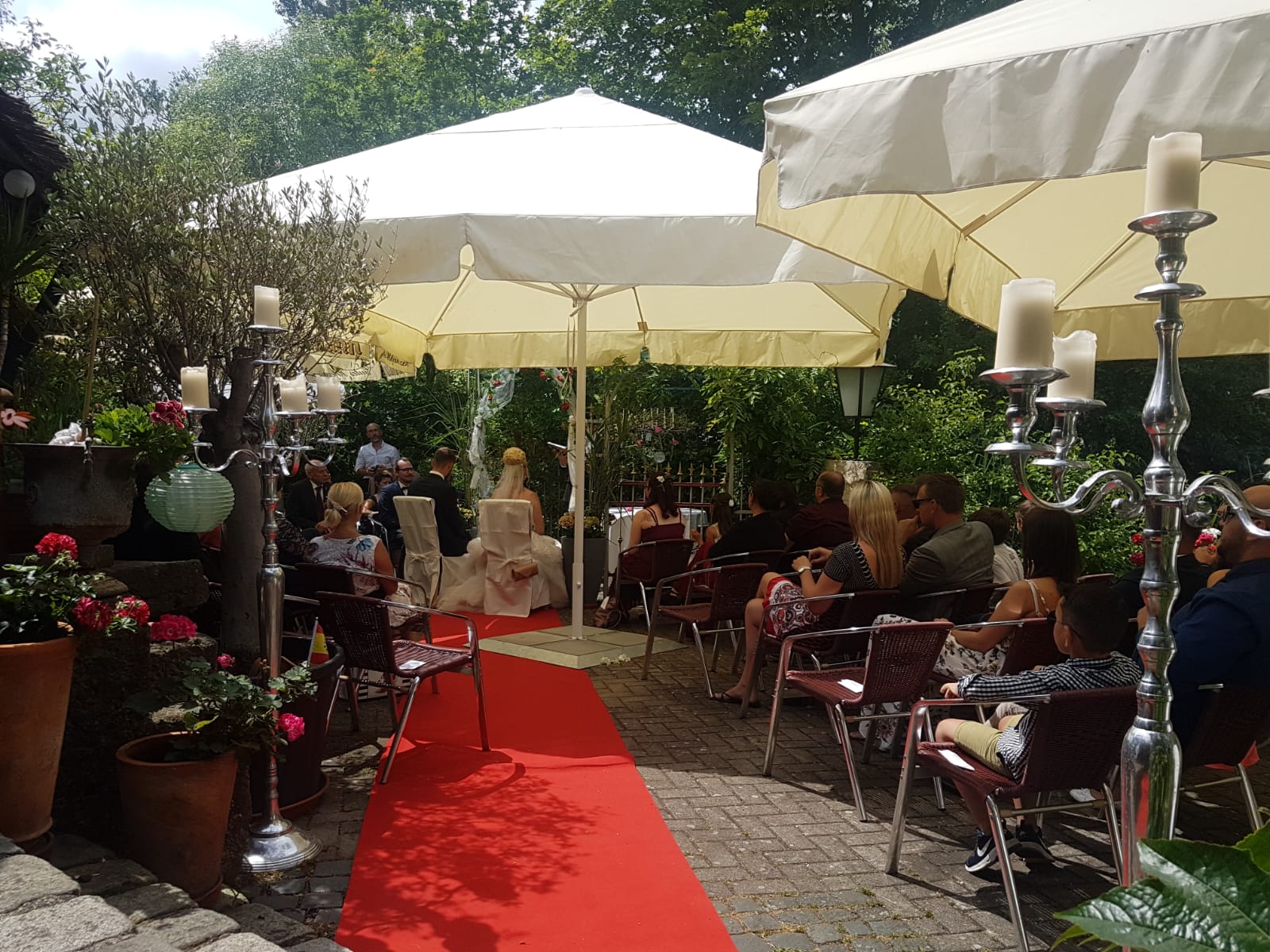 Freie Trauung im Grünen